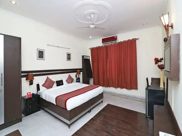 Гуруграм: OYO 12968 Hotel The Domus