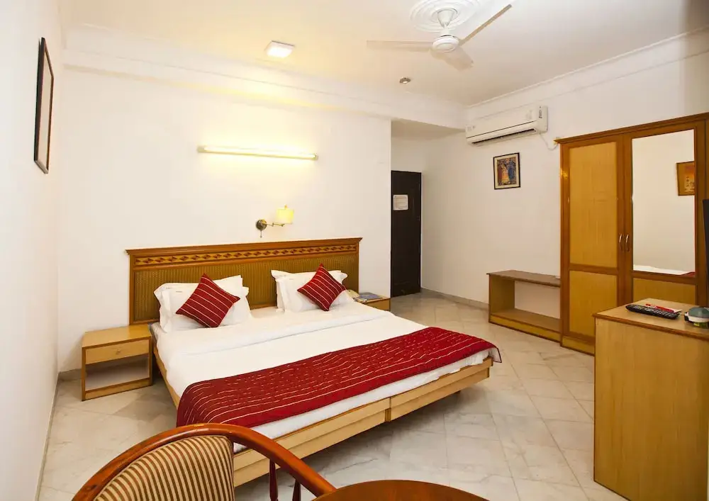 Гуруграм: OYO 8761 Hotel Mall View