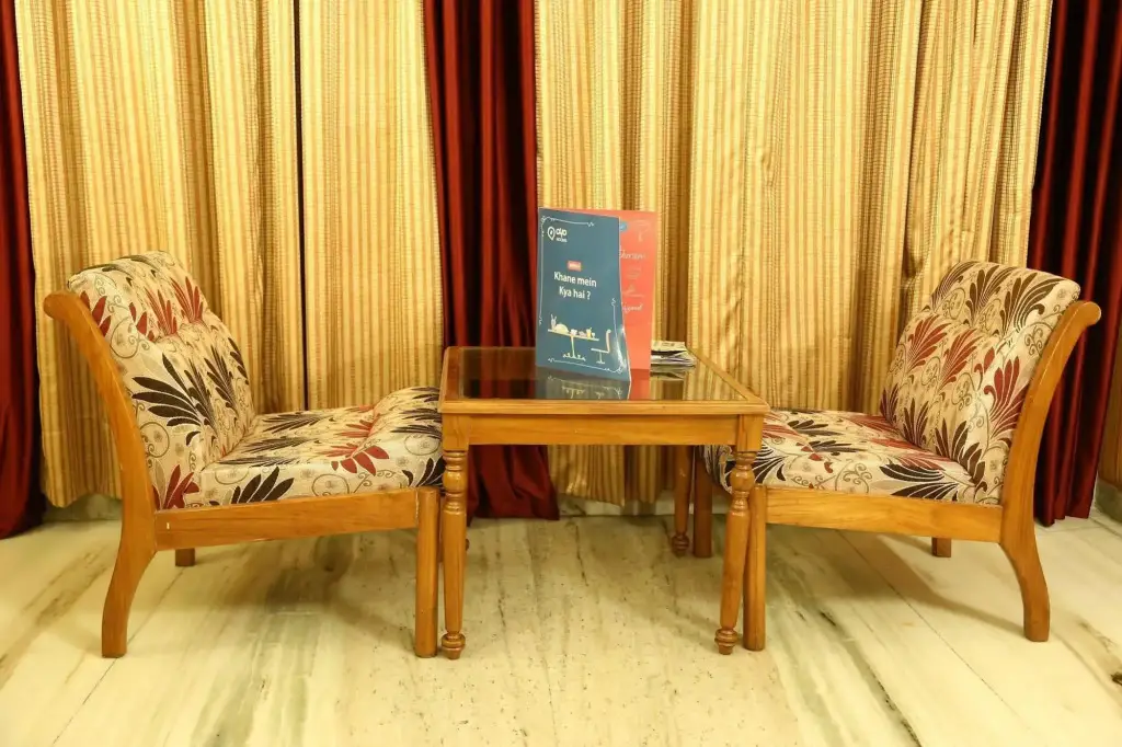 Мохали: OYO 821 Sarao Hotel