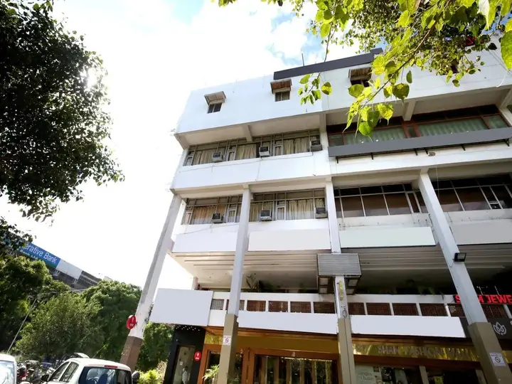 Чандигарх: OYO 808 Hotel Alora