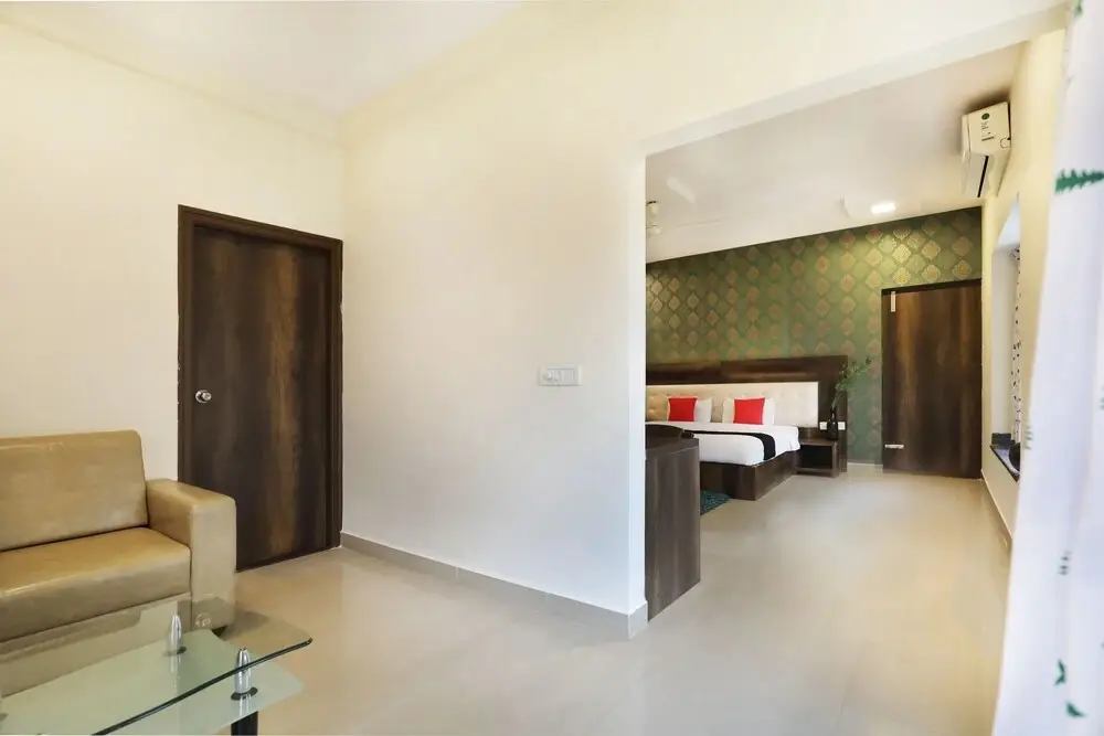 Бангалор: OYO 1078 Hotel Royal Serenity