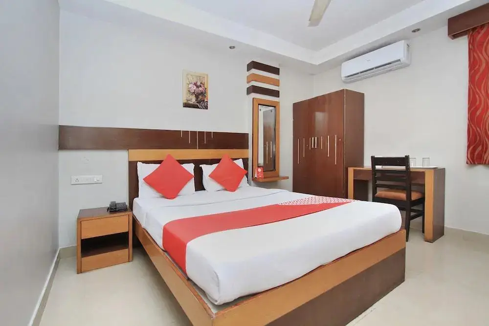 Бангалор: OYO 958 Hotel Greenwood Inn