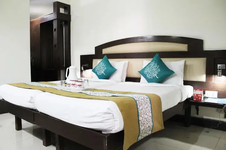 Дехрадун: OYO 1818 Hotel Central
