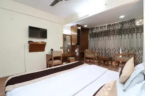 Дехрадун: OYO Rooms Clock Tower Rajpur Road
