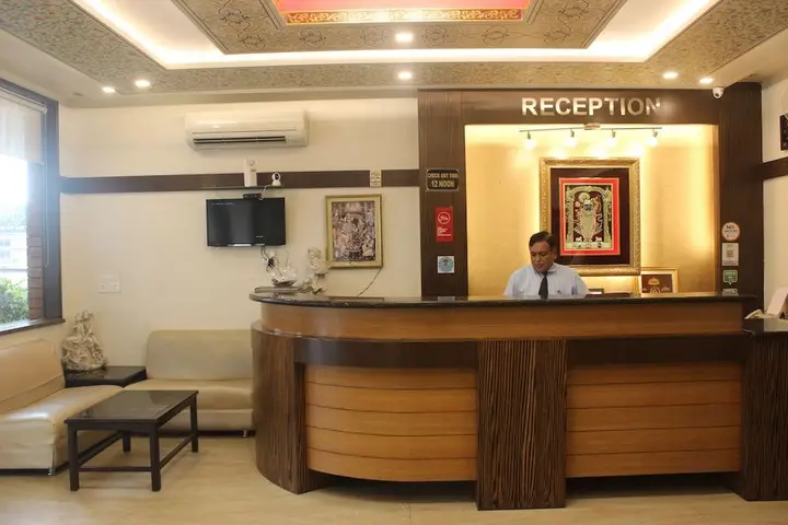 Джайпур: OYO 726 Hotel Safari