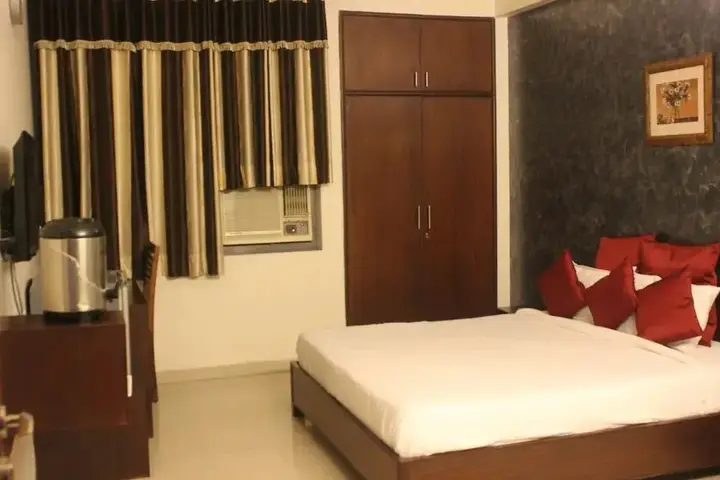 Джайпур: OYO 726 Hotel Safari