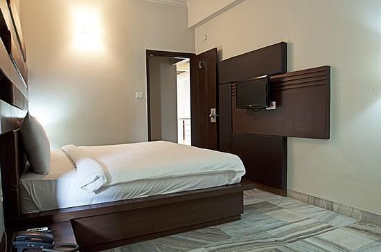 Джайпур: OYO Rooms MI Road Extension
