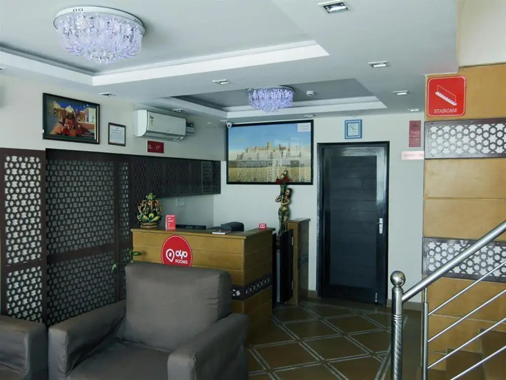 Джайпур: OYO Rooms Khirni Phatak Flyover