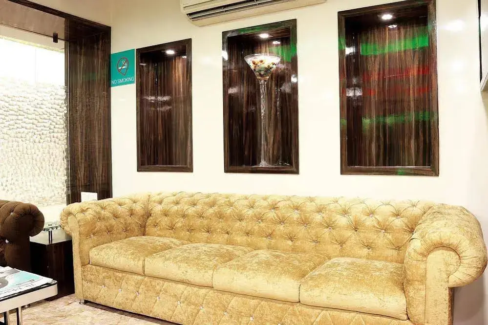Колката: YMCA Seacom Inn