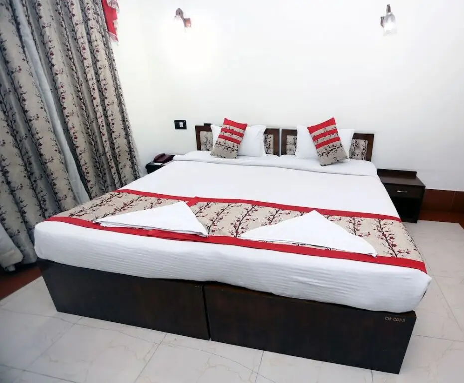 Колката: YMCA Seacom Inn