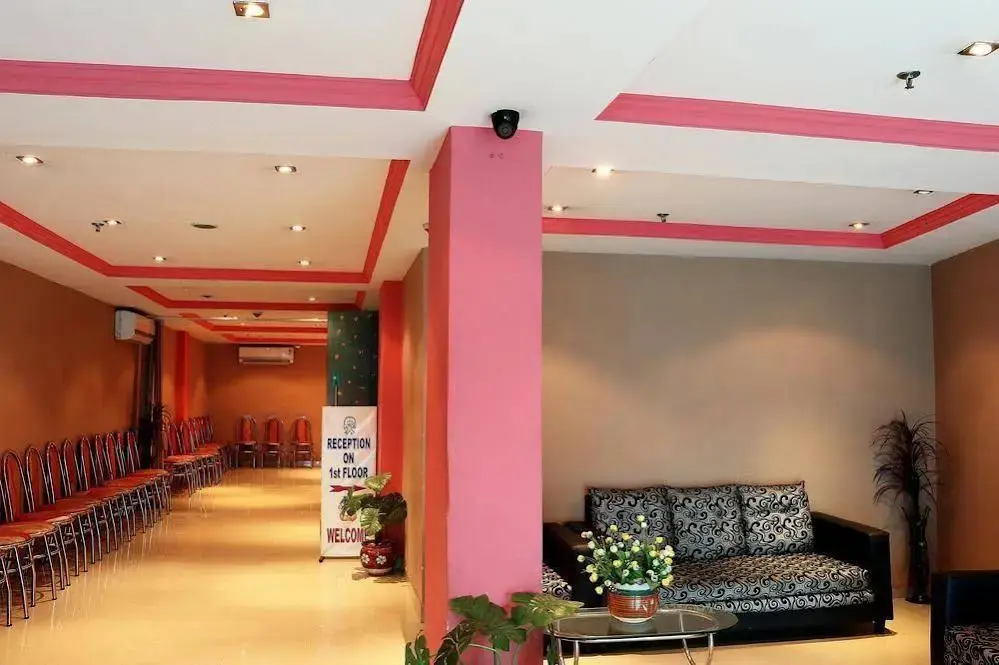 Колката: OYO Room New Alipore