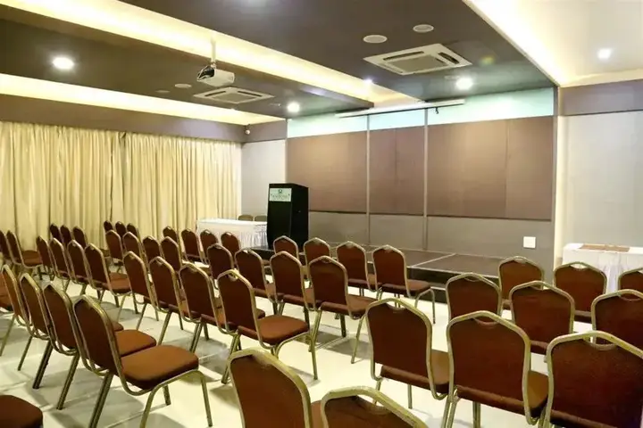 Колхапур: Oyo Premium New Shahupuri Kolhapur