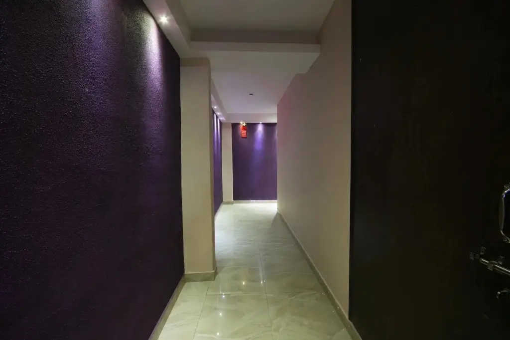 Канпур: OYO 1521 Hotel Sanjay Galaxy