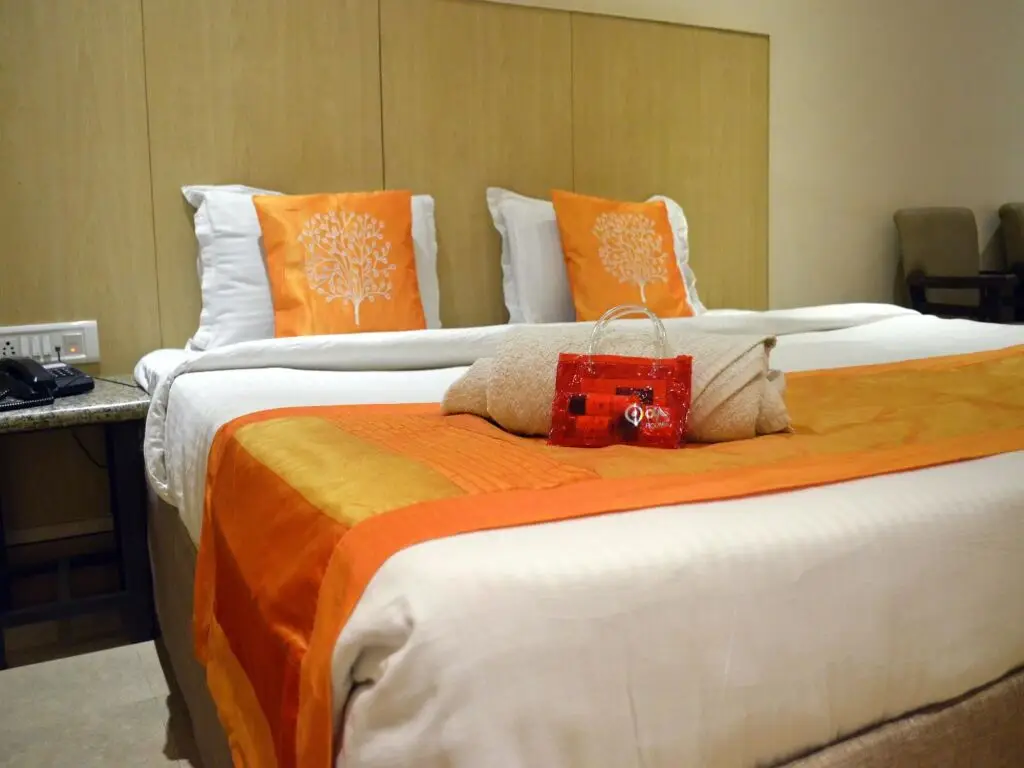 Канпур: OYO 694 Hotel Malik Residency