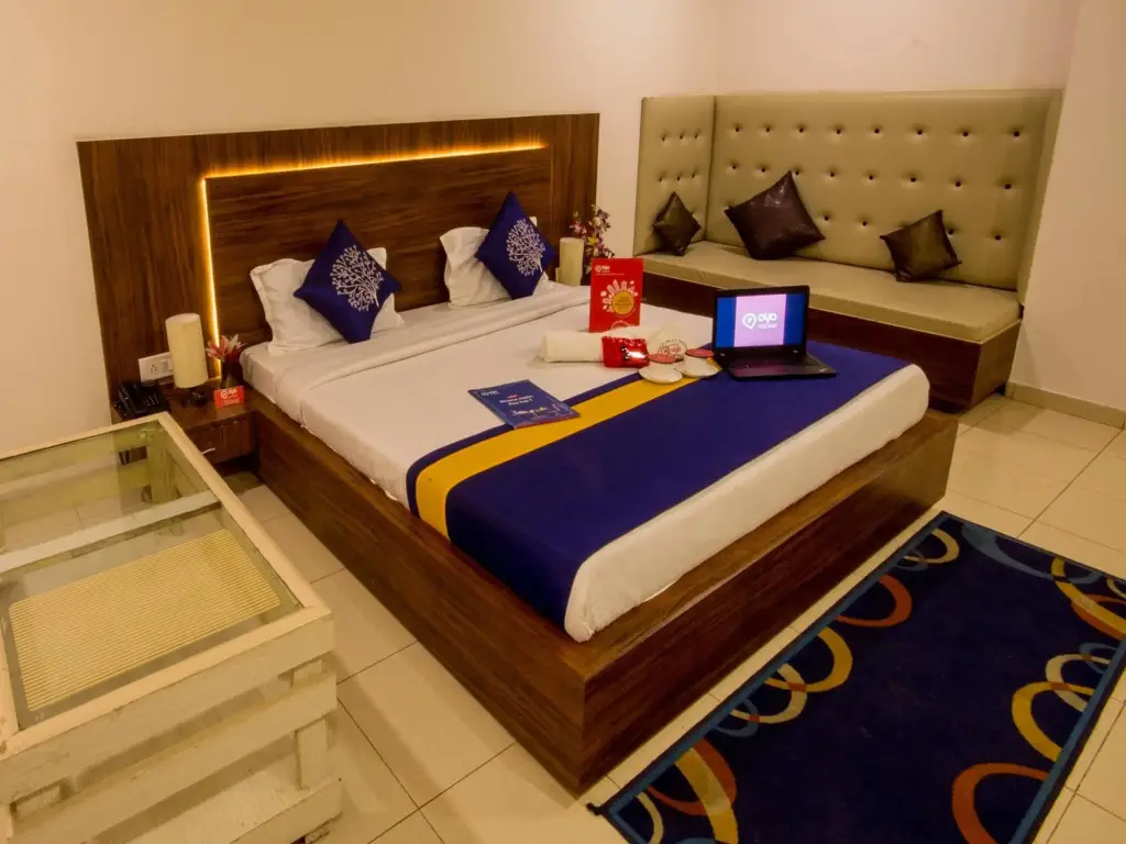 Канпур: OYO 694 Hotel Malik Residency