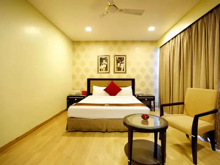 Хидерабад: OYO 522 Hotel The Platinum