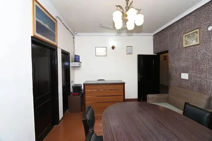 Массури: OYO 24974 Bharat Resort