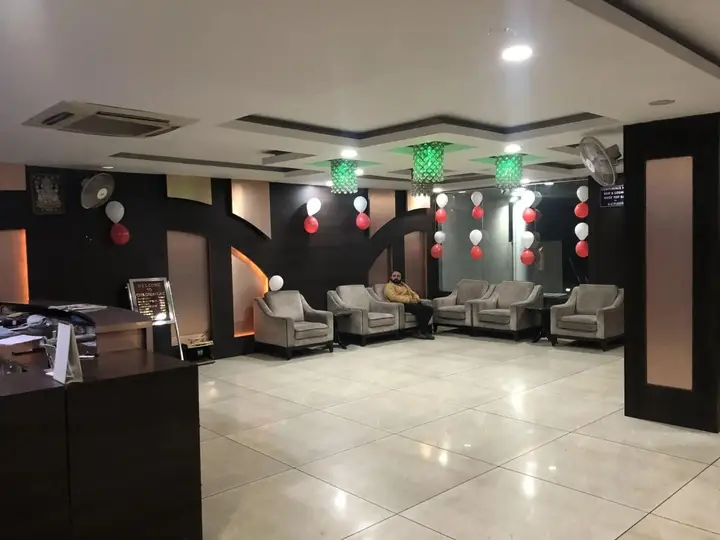 Бахадрабад: OYO Premium Bahadrabad Haridwar