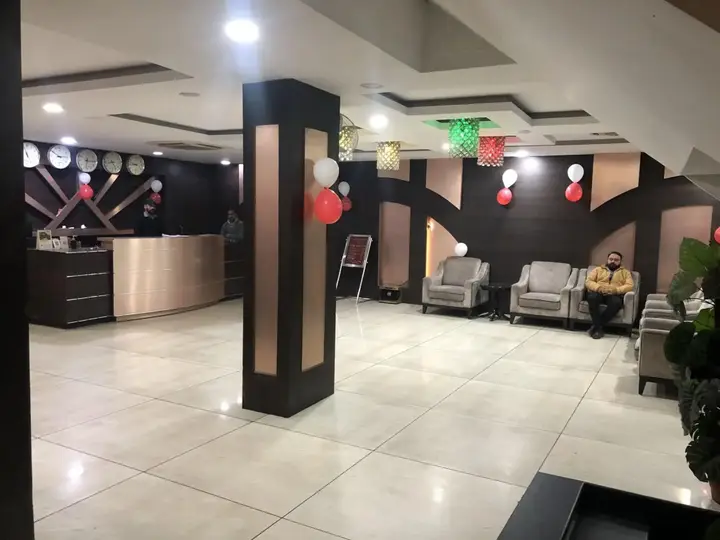 Бахадрабад: OYO Premium Bahadrabad Haridwar