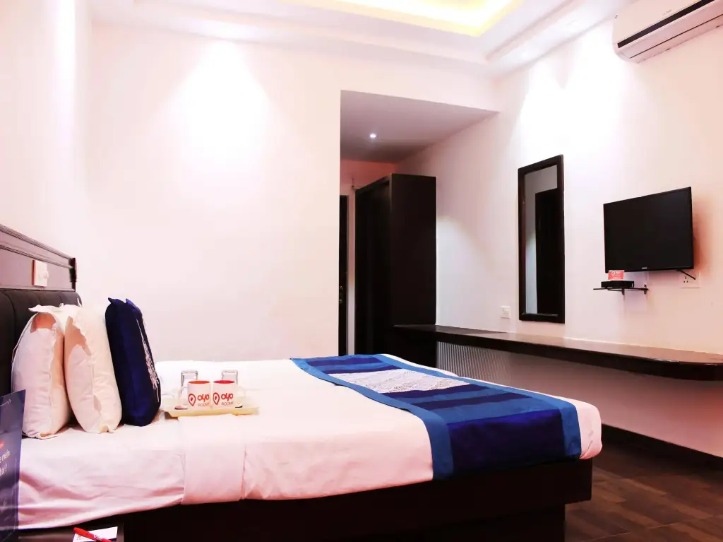 Хубли: OYO Rooms Court Circler