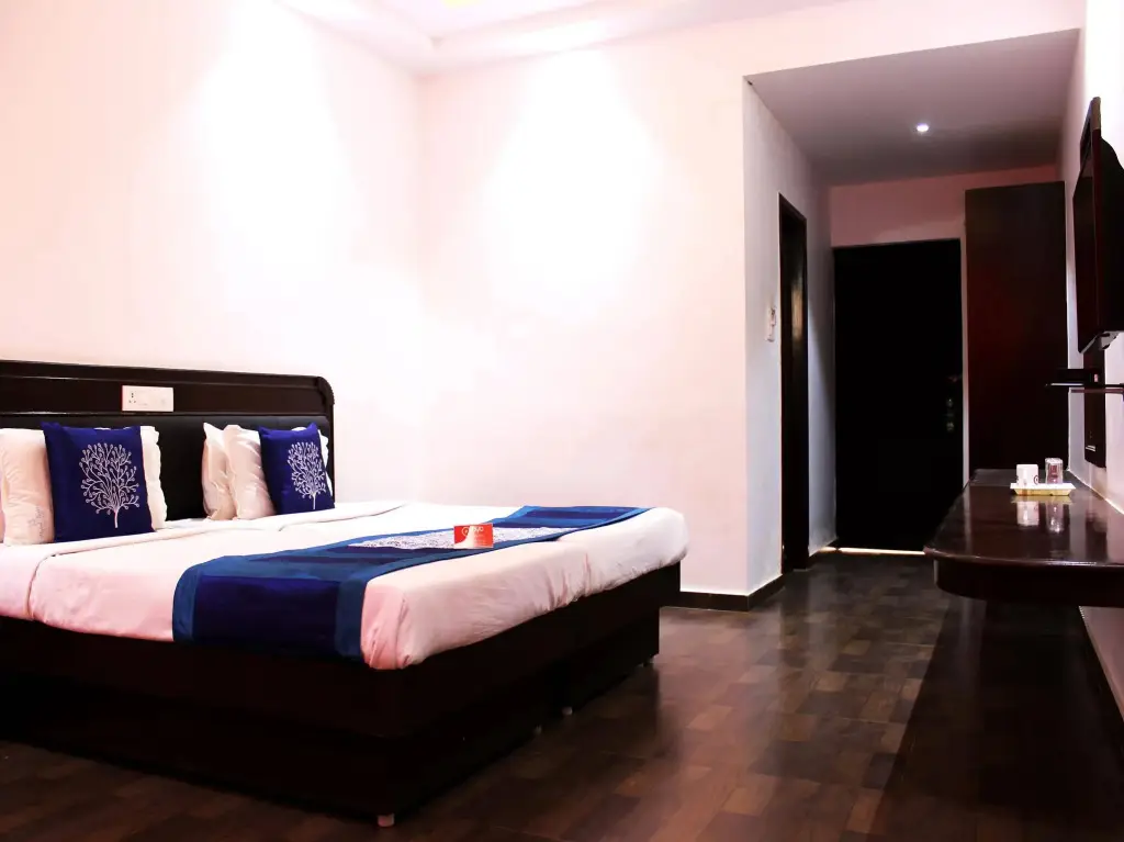 Хубли: OYO Rooms Court Circler