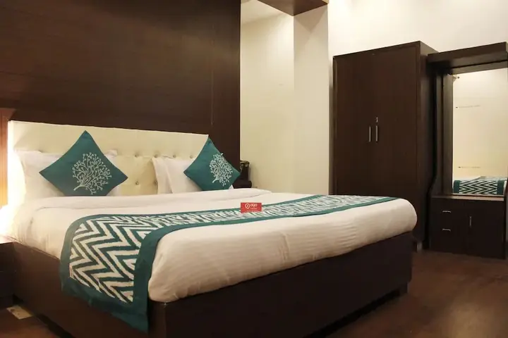 Ханзи: OYO 1180 Hotel Kartikay