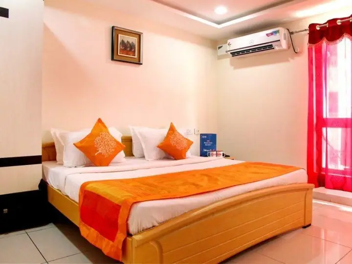Хидерабад: OYO 1550 Hotel Siri Inn