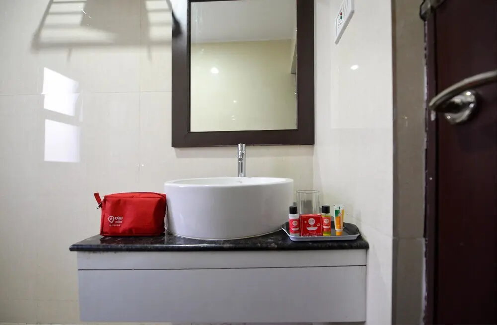 Хидерабад: OYO Premium Banjara Hills Road No 12