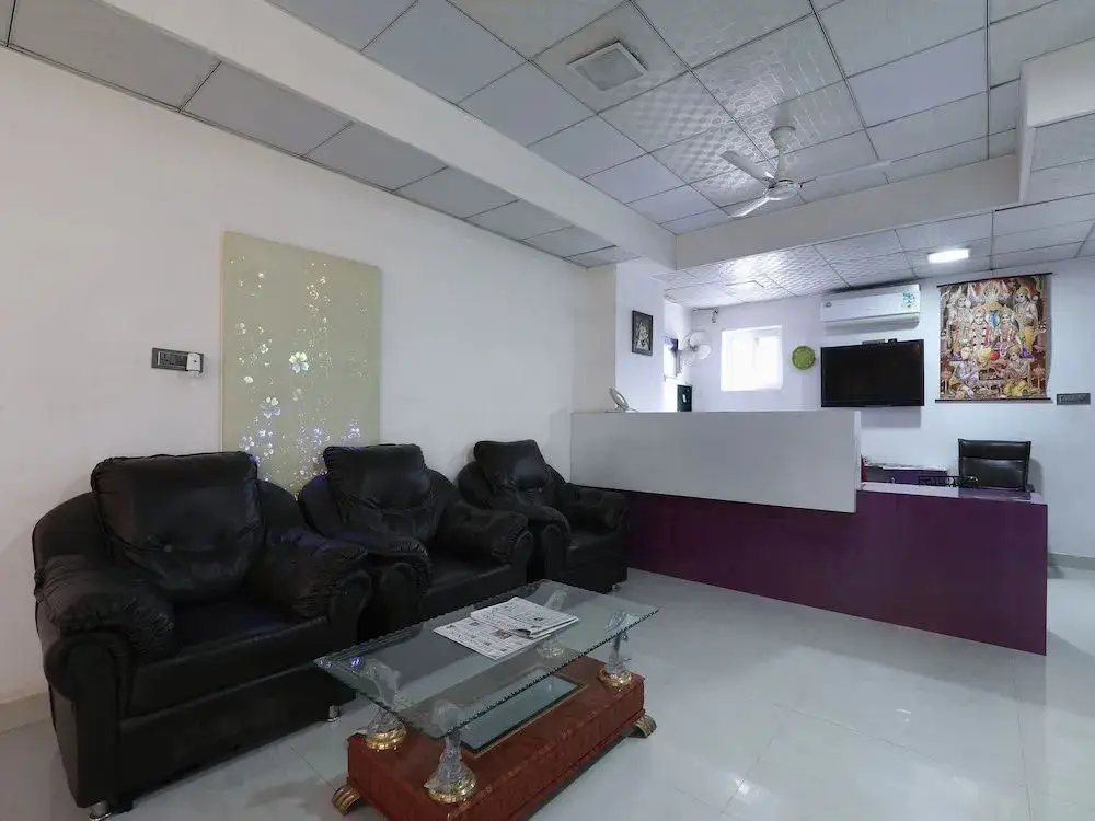 OYO 986 Hotel Akhand Homes — фото 1