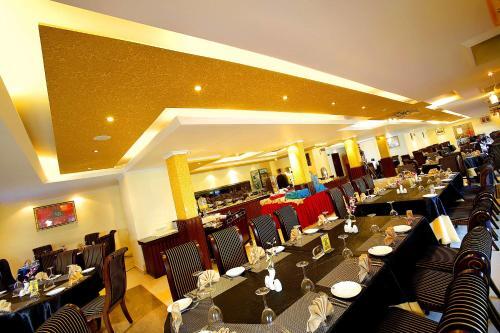 Триссур: LuLu ICC And Garden Hotels