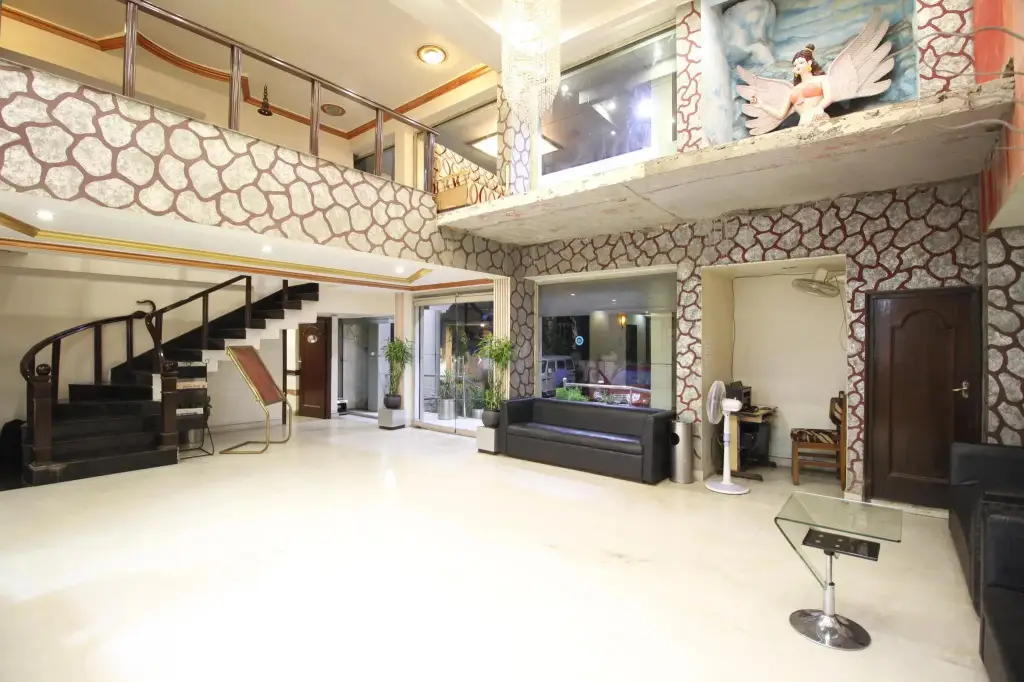 Райпур: Hotel Grand Arjun