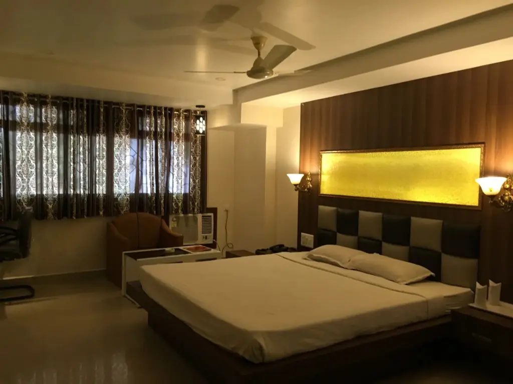 Райпур: Hotel Grand Arjun