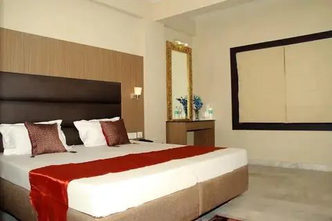 Hotel Gathbandhan — фото 1