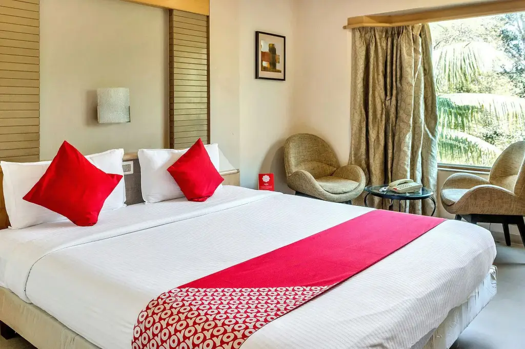 Пуна: Treebo Deccan 8 Pune