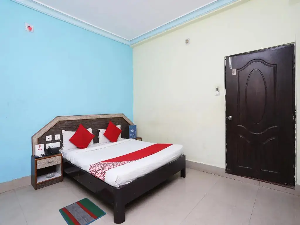 Пури: D2 Holiday Inn
