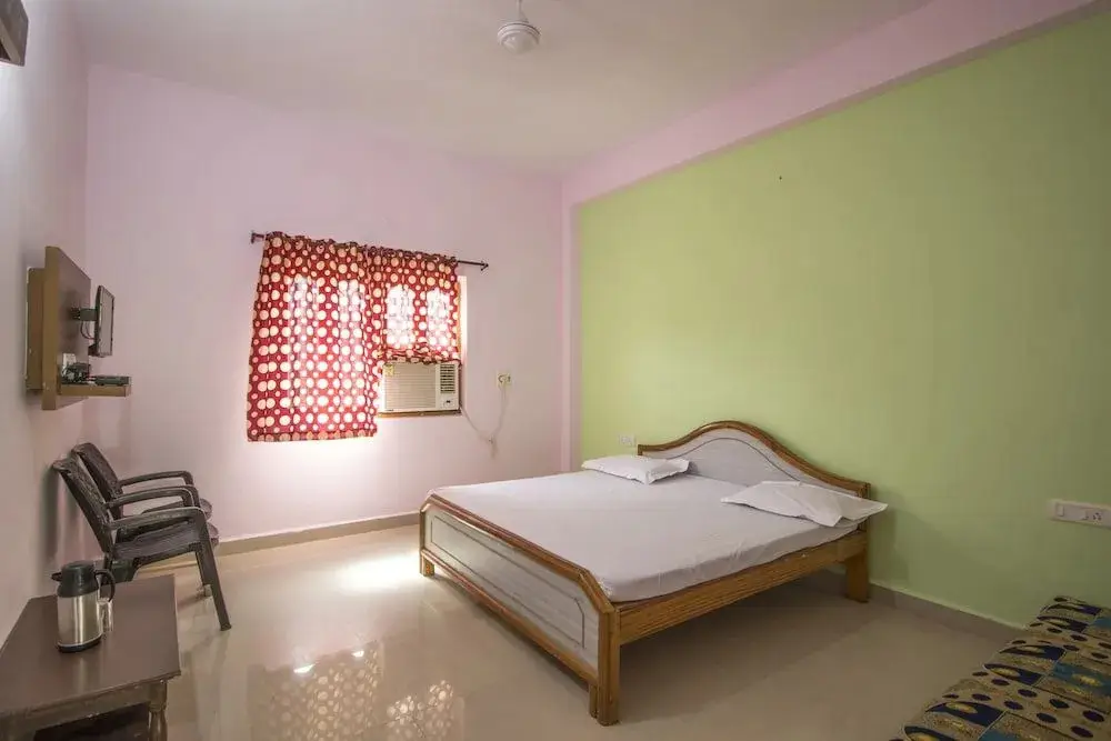 Читракут: Osaka Guest House