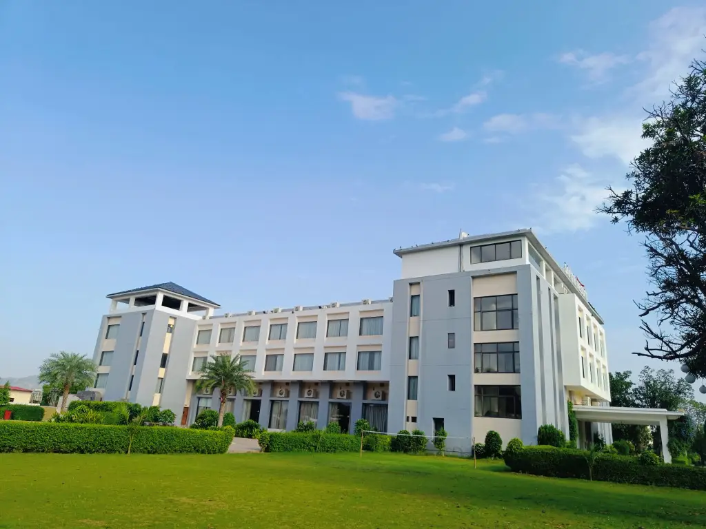 Пушкар: Savitri Resorts