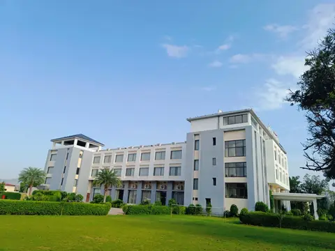 Savitri Resorts — фото 1