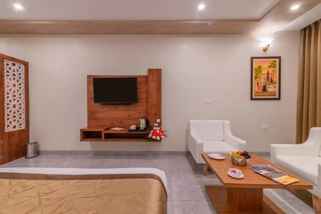 Пушкар: Savitri Resorts