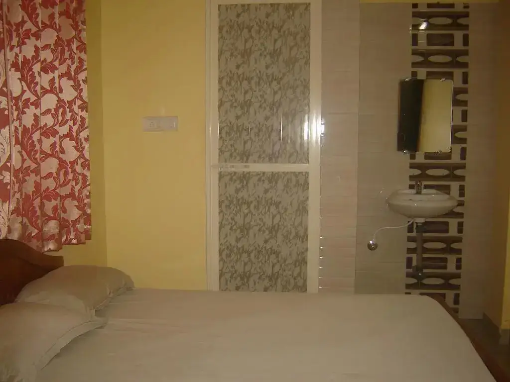 Анджуна: Silver Moon Guest House