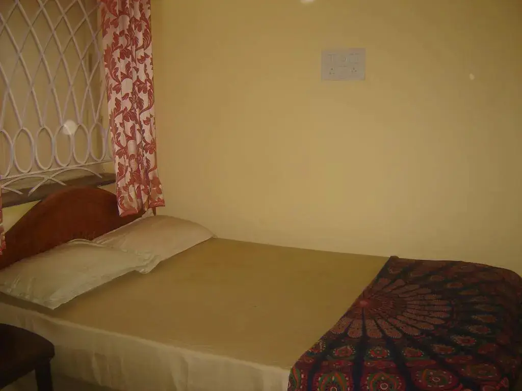 Анджуна: Silver Moon Guest House