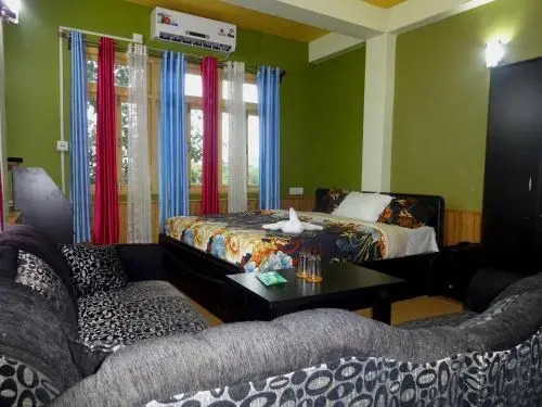 Пеллинг: Hotel Chu-Lyang