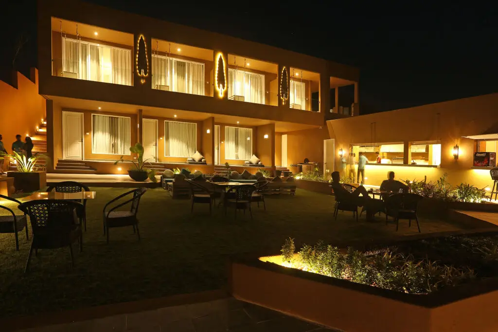 Вагатор: Shalai - The Cliff Resort