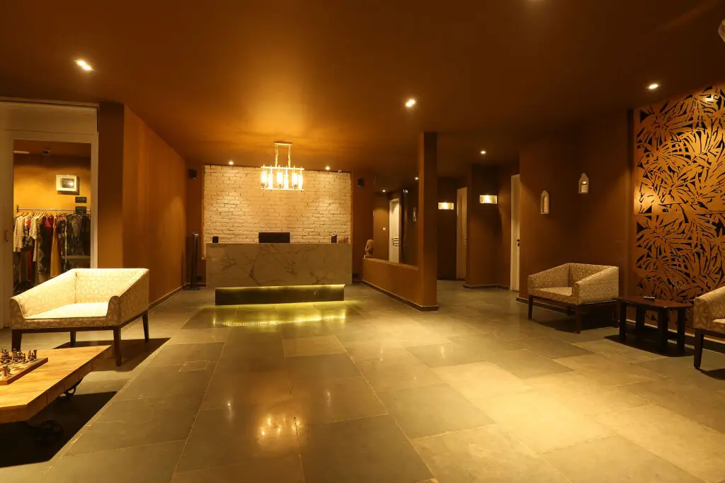 Вагатор: Shalai - The Cliff Resort