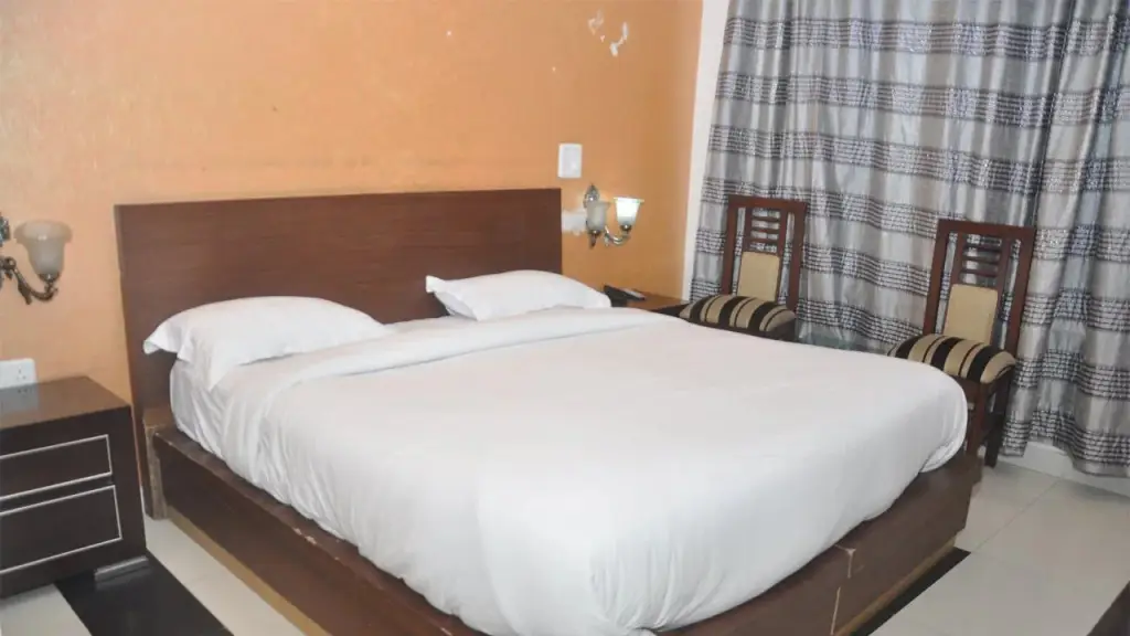 Солан: Hotel Hill Inn