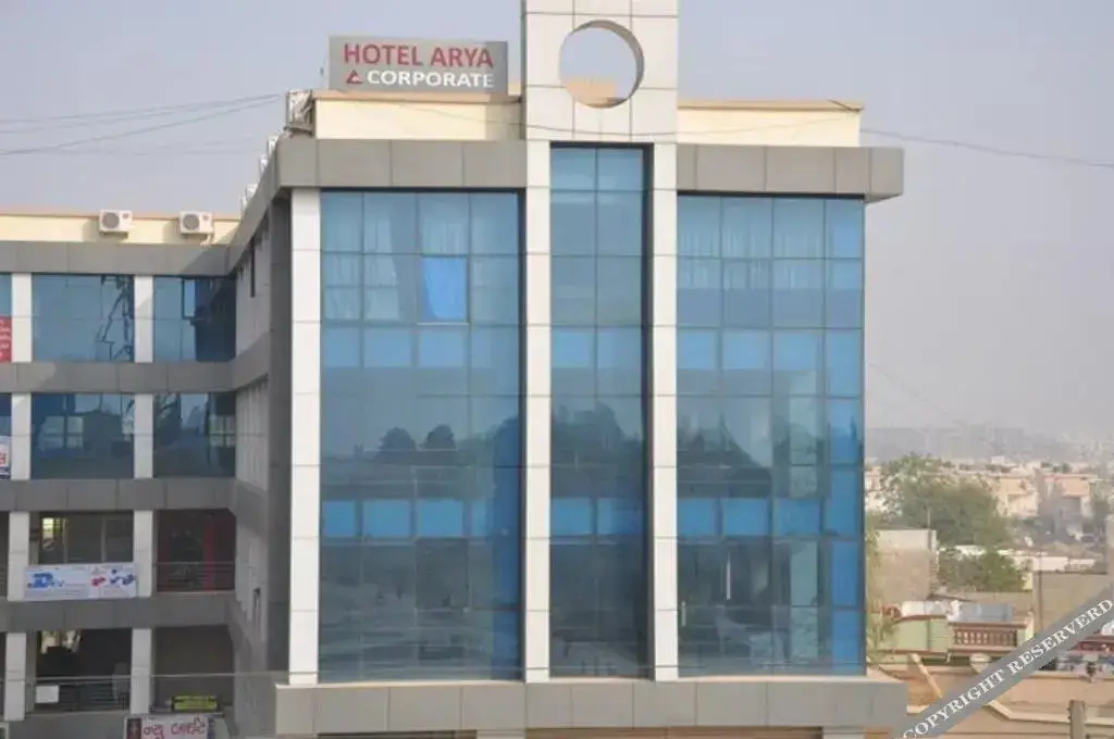 Hotel Arya Corporate by OYO Rooms — фото 1