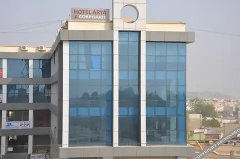 Hotel Arya Corporate by OYO Rooms — фото 1