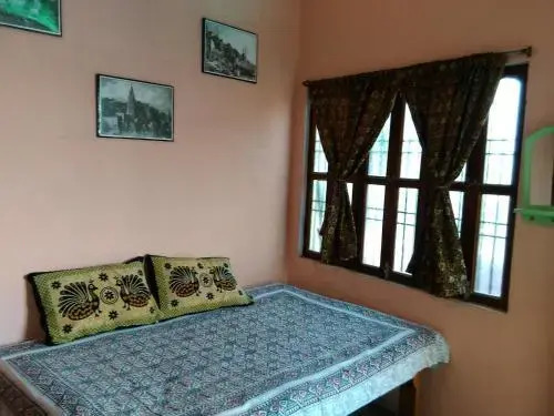 Варанаси: Asha Paying Guest House
