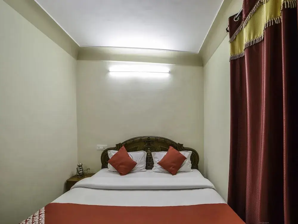 Кунур: OYO 28641 Vijaya Deepa Guest House