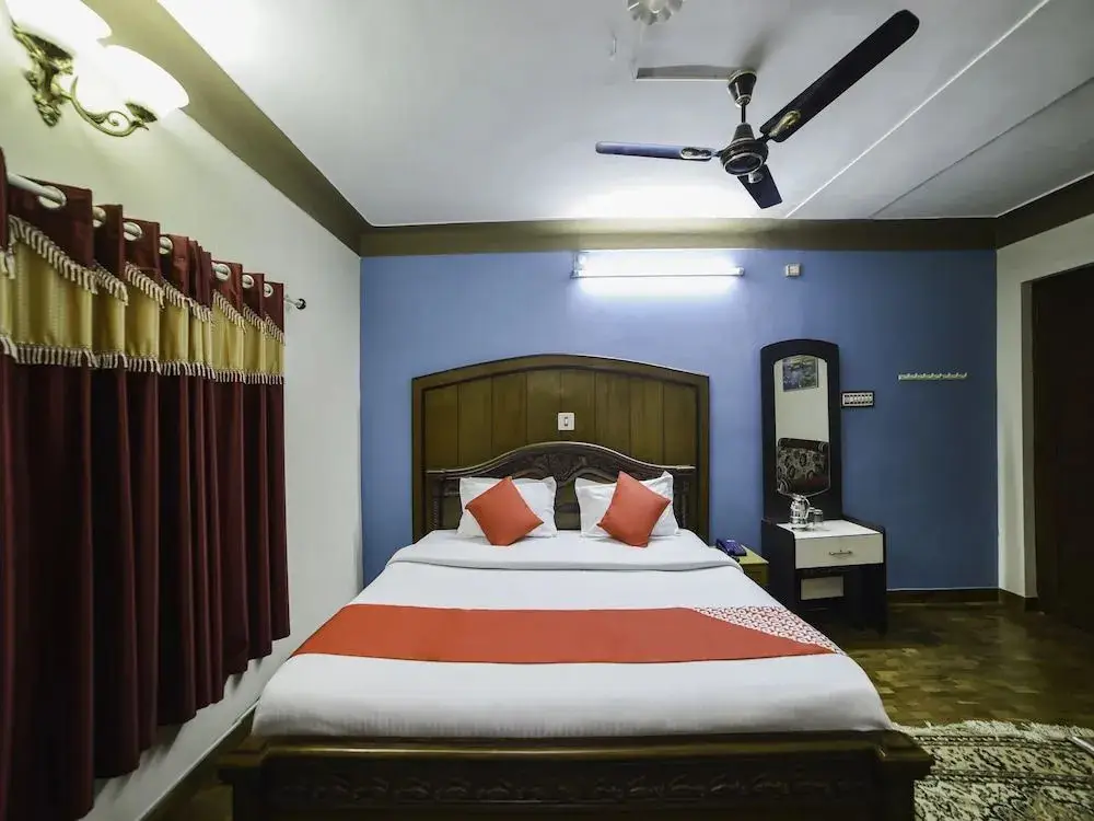 Кунур: OYO 28641 Vijaya Deepa Guest House